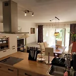 Grosse Mit Meerblick Und Pool Und Jacuzzi Lägenhet Lovran