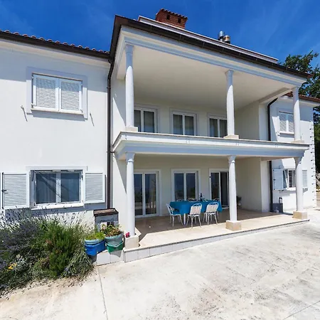 Grosse Mit Meerblick Und Pool Und Jacuzzi
