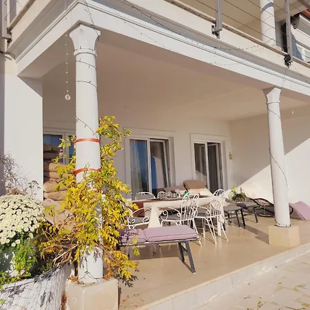 Chiara Mit Meerblick Und Pool Und Jacuzzi