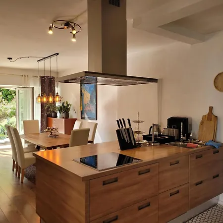 Apartamento Grosse Mit Meerblick Und Pool Und Jacuzzi Lovran