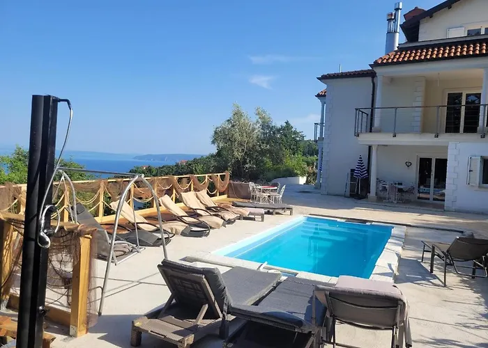 Chiara Mit Meerblick Und Pool Und Jacuzzi Διαμέρισμα