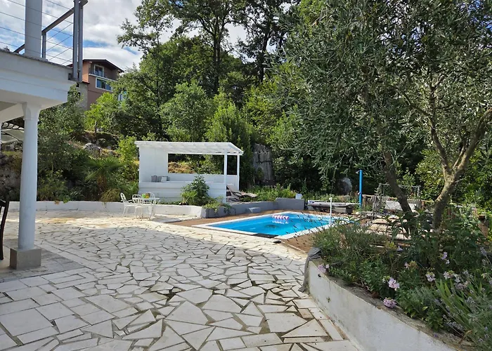 Διαμέρισμα Chiara Mit Meerblick Und Pool Und Jacuzzi Lovran