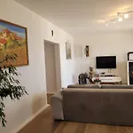 Grosse Mit Meerblick Und Pool Und Jacuzzi Apartament Lovran