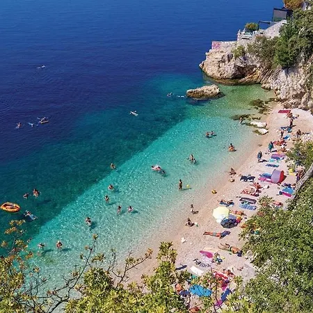 Chiara Mit Meerblick Und Pool Und Jacuzzi * Lovran