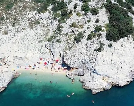 Chiara Mit Meerblick Und Pool Und Jacuzzi Apartament *