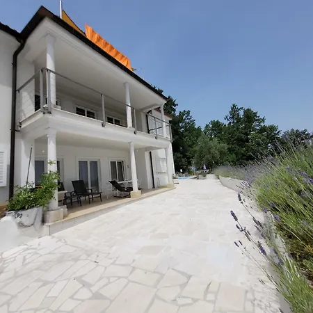 Chiara Mit Meerblick Und Pool Und Jacuzzi *