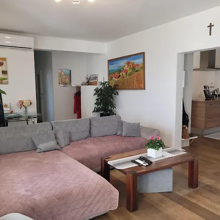 Chiara Mit Meerblick Und Pool Und Jacuzzi Lovran