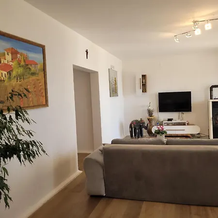 Grosse Mit Meerblick Und Pool Und Jacuzzi Apartamento Lovran