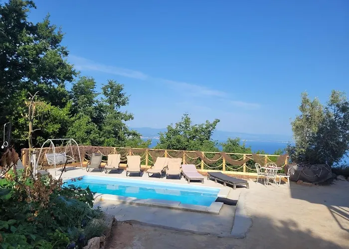 Chiara Mit Meerblick Und Pool Und Jacuzzi