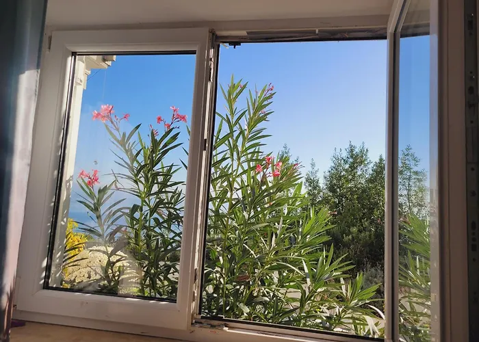 Chiara Mit Meerblick Und Pool Und Jacuzzi *