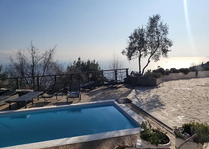 Chiara Mit Meerblick Und Pool Und Jacuzzi